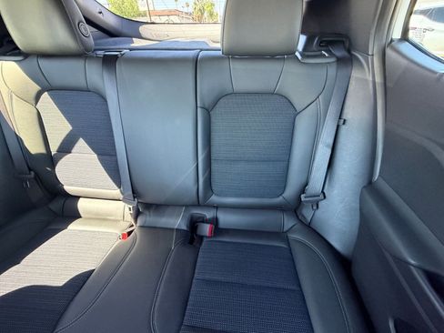 Used 2025 Buick Envista Preferred FWD image 36