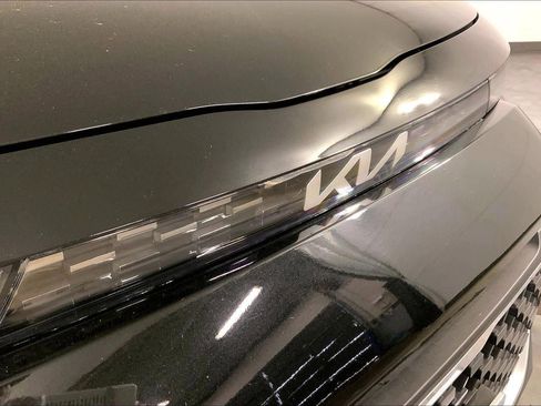 Certified 2025 Kia Soul LX image 28