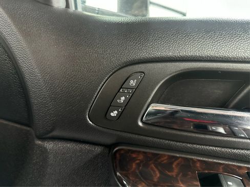 Used 2013 GMC Sierra 2500 Denali w/ Suspension Package, Off-Road image 26