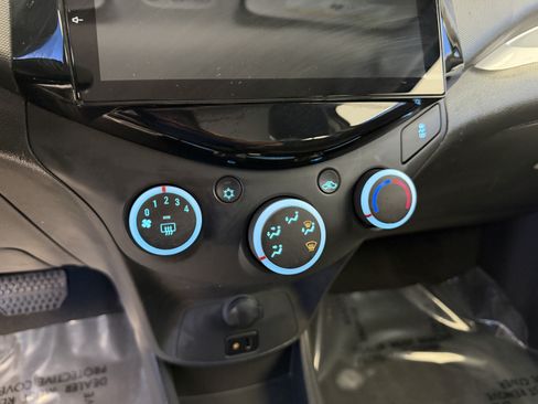 Used 2015 Chevrolet Spark LT FWD image 18