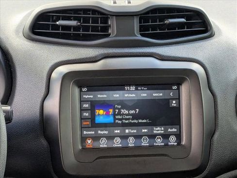 Used 2021 Jeep Renegade Sport image 13