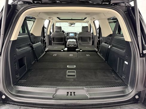 Used 2021 Ford Expedition Max Platinum AWD/4WD image 37