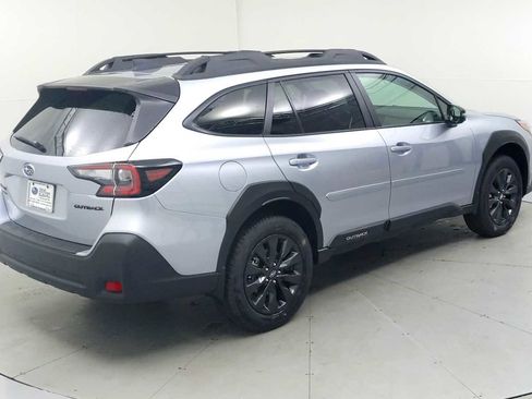 New 2025 Subaru Outback Onyx Edition image 10