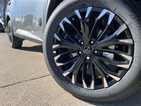 New 2026 Nissan Rogue SV image 7