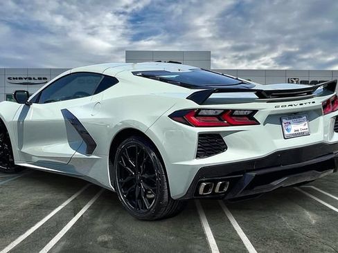 Used 2024 Chevrolet Corvette Stingray Coupe w/ Z51 Performance Package RWD image 9