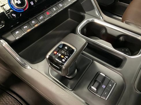 Used 2022 GMC Sierra 1500 Denali w/ Technology Package AWD/4WD image 22