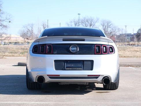 Used 2013 Ford Mustang GT w/ Brembo Brake Pkg image 9