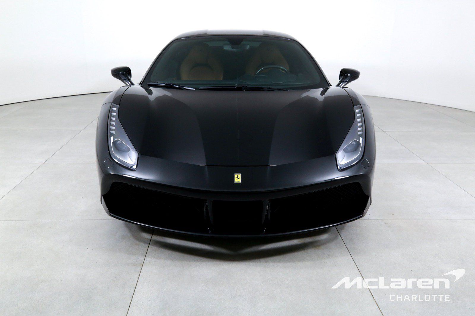 Used 2018 Ferrari 488 GTB RWD image 4