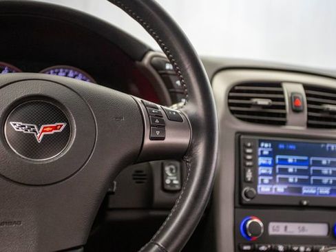 Used 2007 Chevrolet Corvette Z06 w/ Preferred Equipment Group image 45