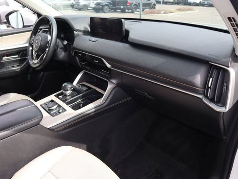 Used 2024 MAZDA CX-90 Plug-In Hybrid w/ Preferred AWD/4WD image 24