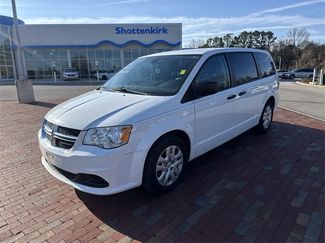 Used 2019 Dodge Grand Caravan SE video 1