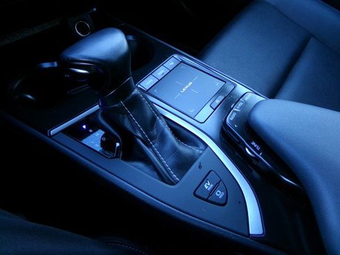 Used 2021 Lexus UX 250h w/ Premium Package image 22