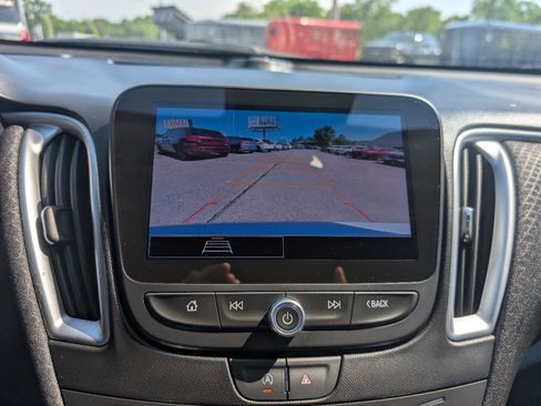 Used 2023 Chevrolet Malibu LT FWD image 25