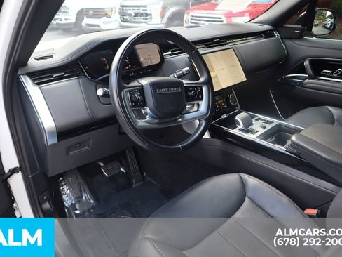 Used 2023 Land Rover Range Rover SE image 10