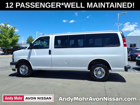Used 2018 Chevrolet Express 3500 LT w/ LT Preferred Equipment Group RWD image 5