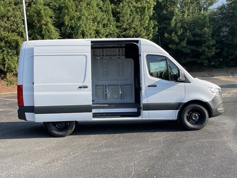 New 2025 Mercedes-Benz Sprinter 2500 image 6
