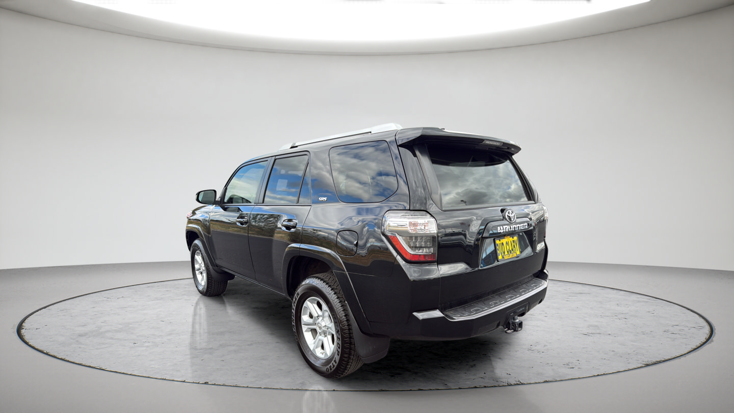 Certified 2018 Toyota 4Runner SR5 Premium AWD/4WD image 7