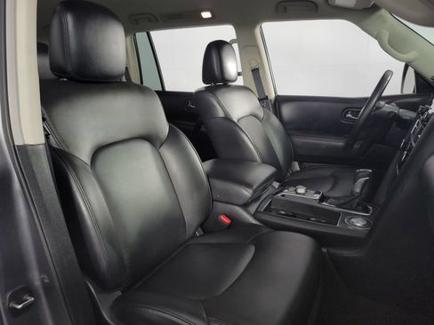 Used 2024 Nissan Armada SV RWD image 12