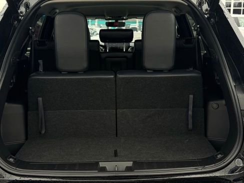 Used 2025 Mitsubishi Outlander Trail Edition image 9