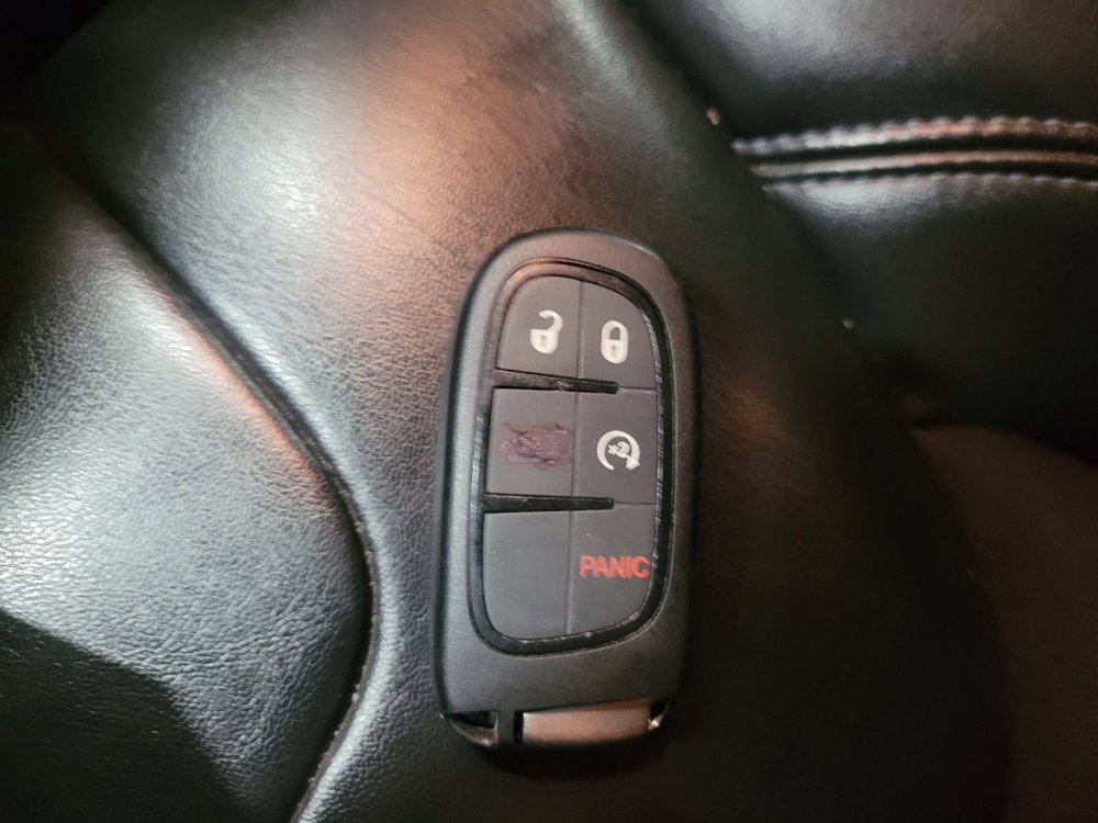 Used 2019 Jeep Cherokee Latitude Plus w/ Cold Weather Group AWD/4WD image 32