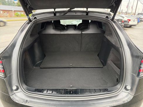 Used 2022 Tesla Model X image 6