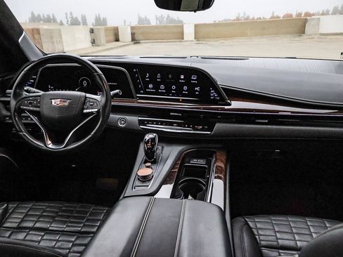 Used 2023 Cadillac Escalade Sport Platinum w/ LPO, ONYX Package image 23