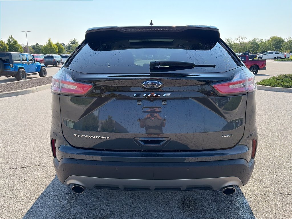 Used 2023 Ford Edge Titanium w/ Equipment Group 301A AWD/4WD image 6
