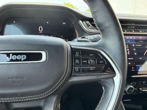 Certified 2021 Jeep Grand Cherokee L Overland w/ Luxury Tech Group IV AWD/4WD image 17