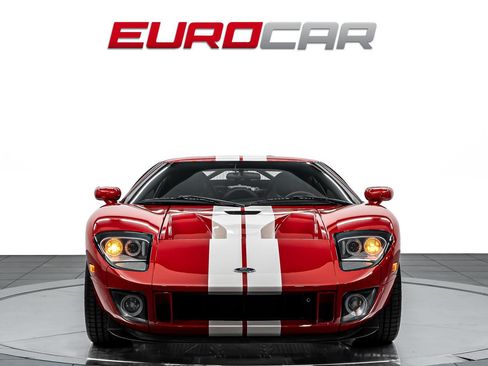 Used 2005 Ford GT RWD image 8