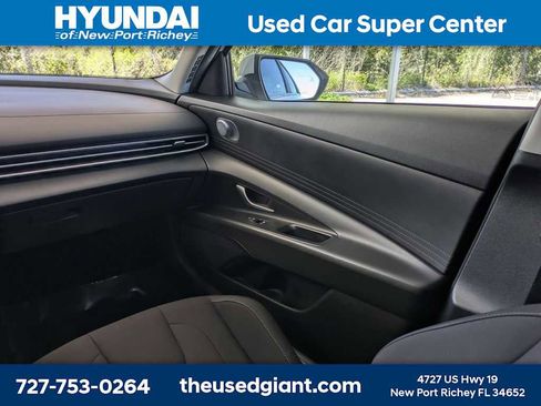 Used 2023 Hyundai Elantra Blue w/ Cargo Package image 17