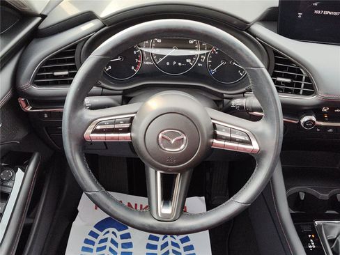 Used 2022 MAZDA MAZDA3 s image 16