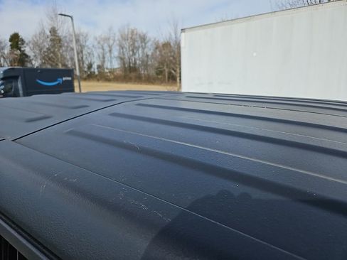 Used 2023 Jeep Gladiator Sport image 10