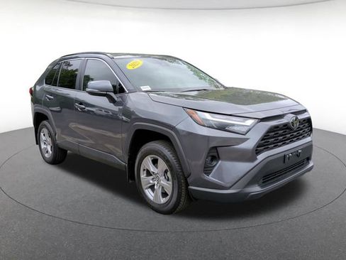 Used 2025 Toyota RAV4 XLE FWD image 8