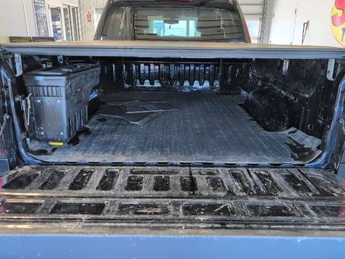 Used 2018 Chevrolet Silverado 1500 LT w/ All Star Edition AWD/4WD image 25