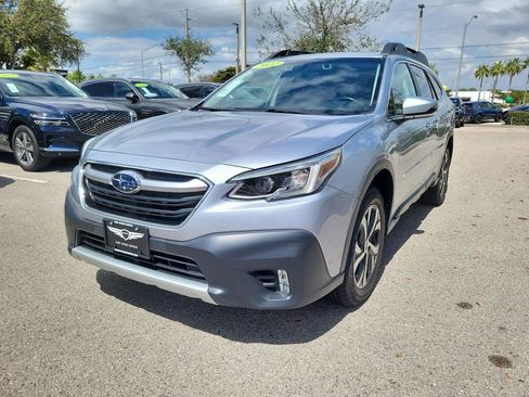 Used 2022 Subaru Outback Limited image 9