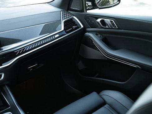 New 2026 BMW X5 M60i image 28