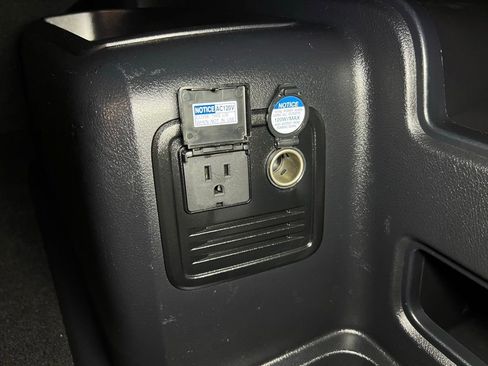 Used 2021 Toyota 4Runner SR5 Premium image 25