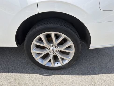 Used 2018 Ford Expedition Platinum AWD/4WD image 29