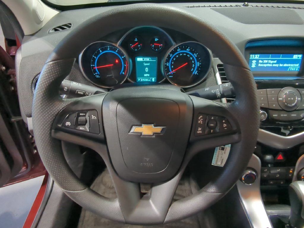 Used 2016 Chevrolet Cruze LT FWD image 26