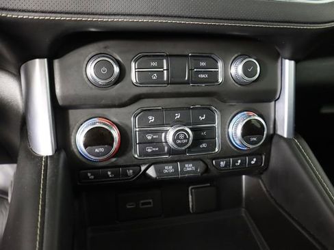 Used 2021 GMC Yukon XL SLT w/ SLT Premium Package image 54