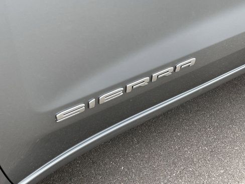 Used 2025 GMC Sierra 1500 Pro w/ Pro Value Package image 32