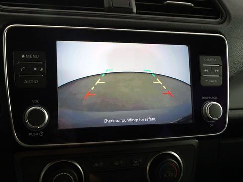 Used 2023 Nissan Leaf S image 8