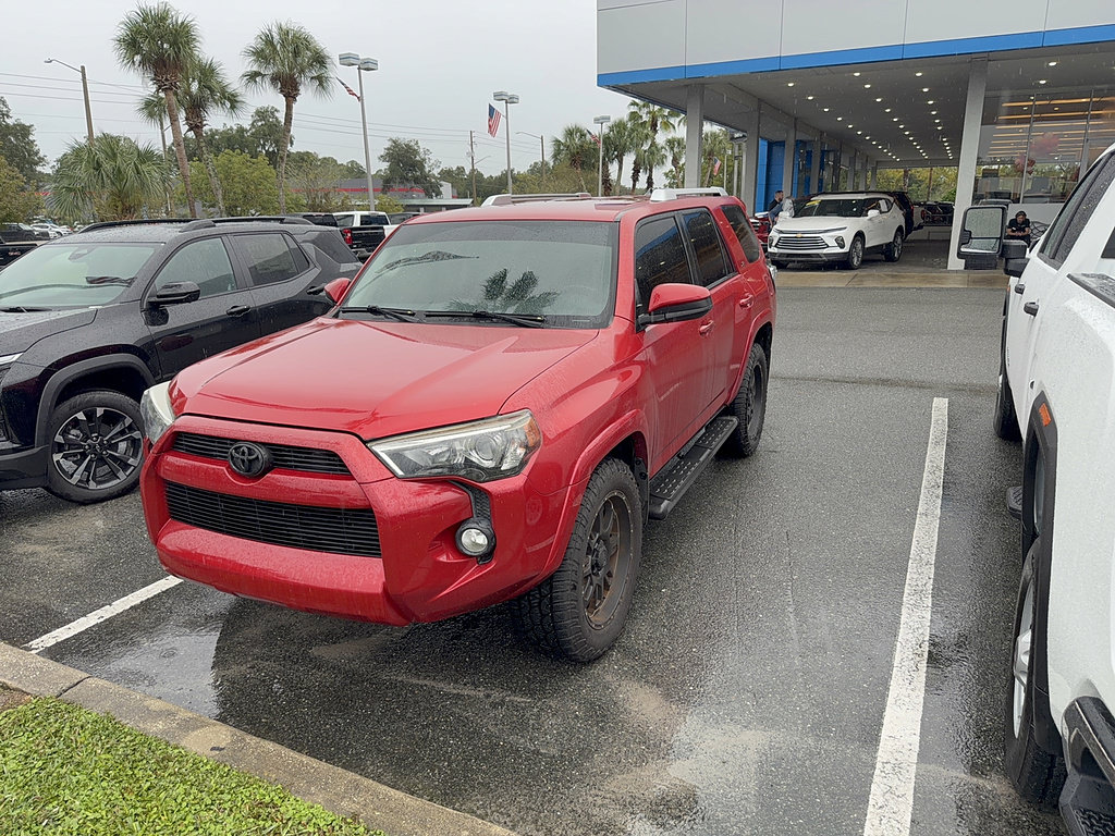 Used 2018 Toyota 4Runner SR5 RWD image 1