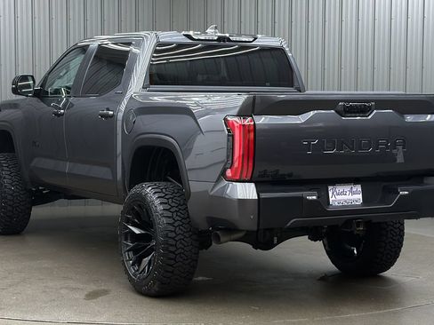 Used 2025 Toyota Tundra Limited AWD/4WD image 3