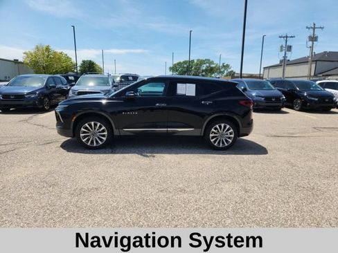 Used 2024 Chevrolet Blazer Premier AWD/4WD image 3