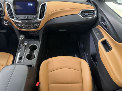 Used 2019 Chevrolet Equinox Premier FWD image 30