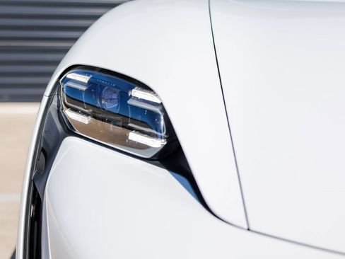 Certified 2021 Porsche Taycan image 13