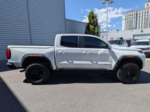 Used 2025 GMC Canyon AT4 w/ AT4X Package AWD/4WD image 2