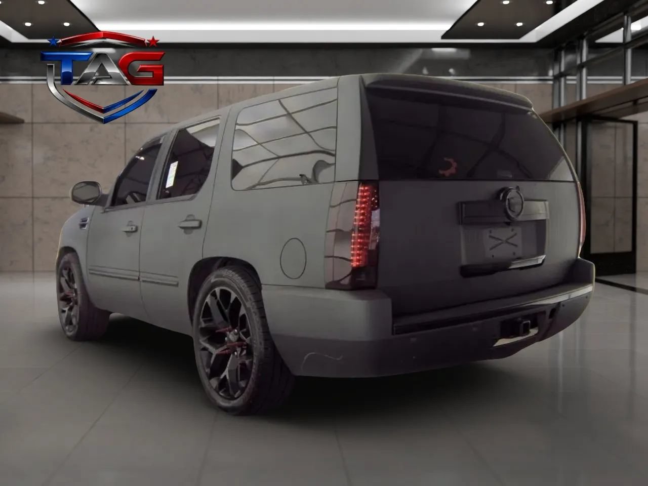 Used 2008 Cadillac Escalade AWD image 3