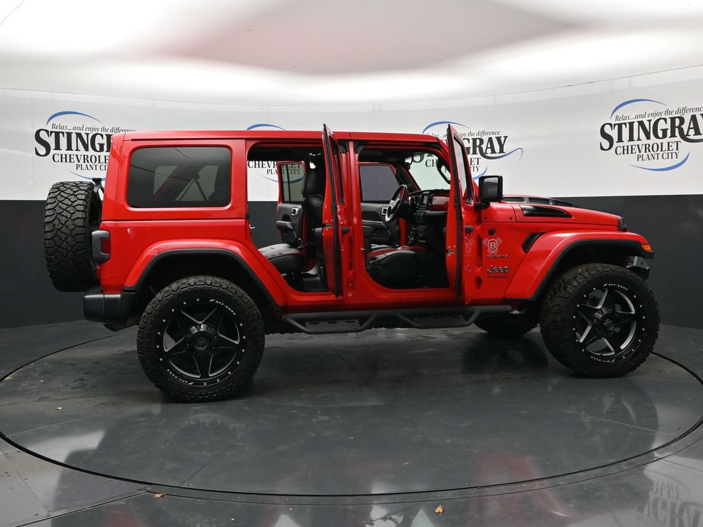 Used 2020 Jeep Wrangler Unlimited Sahara AWD/4WD image 36